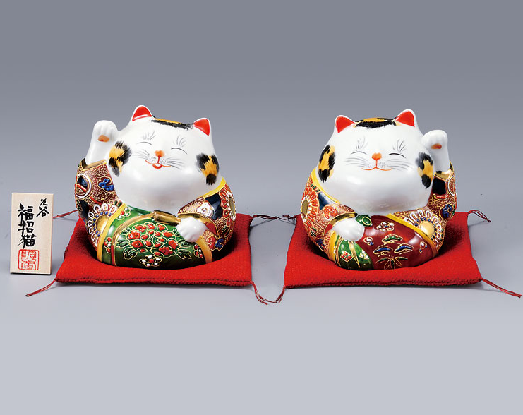 �����L ����